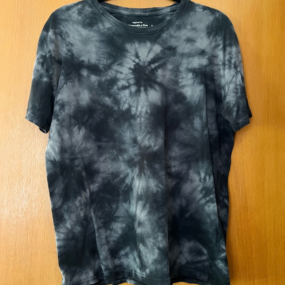 Abercrombie & Fitch Black Short Sleeve Tee